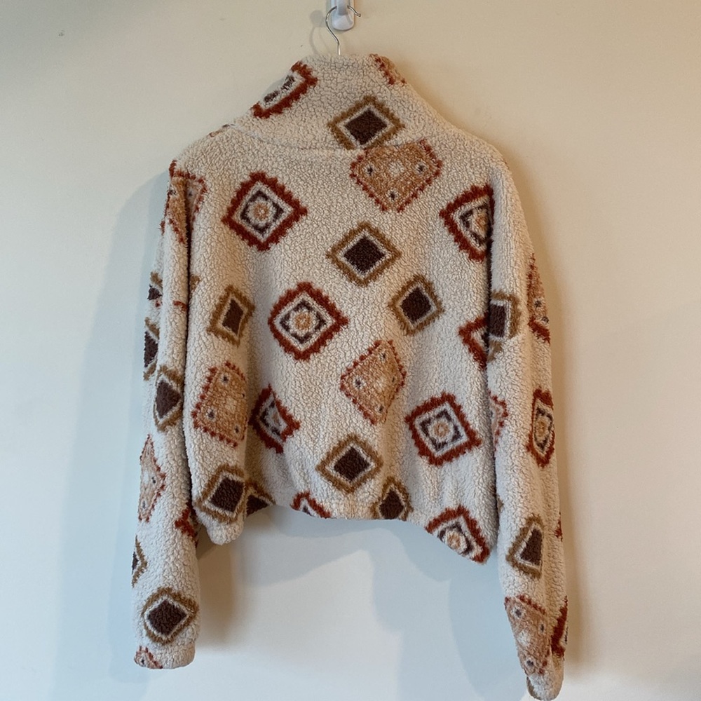 Weekending Aztec Geometric Pattern Fleece Cozy Zi… - image 5